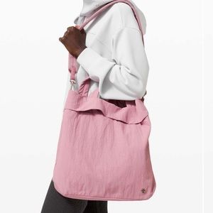 LULULEMON On My Level Bag *19L